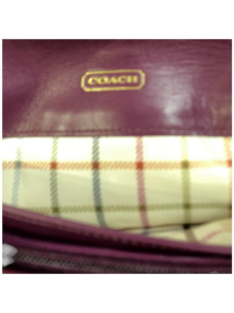 Coach Patent Leather Wristlet Wallet Plum Turnlock - Picture 5 of 9